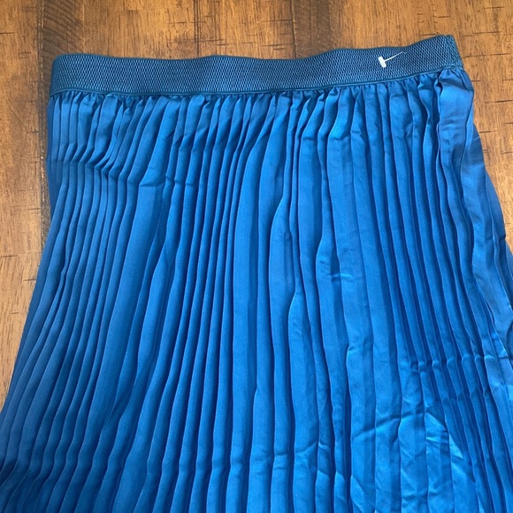 New Direction Skirt - Picture 4 of 10